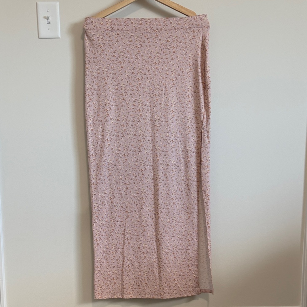 Haute Monde Blush Floral Maxi Skirt